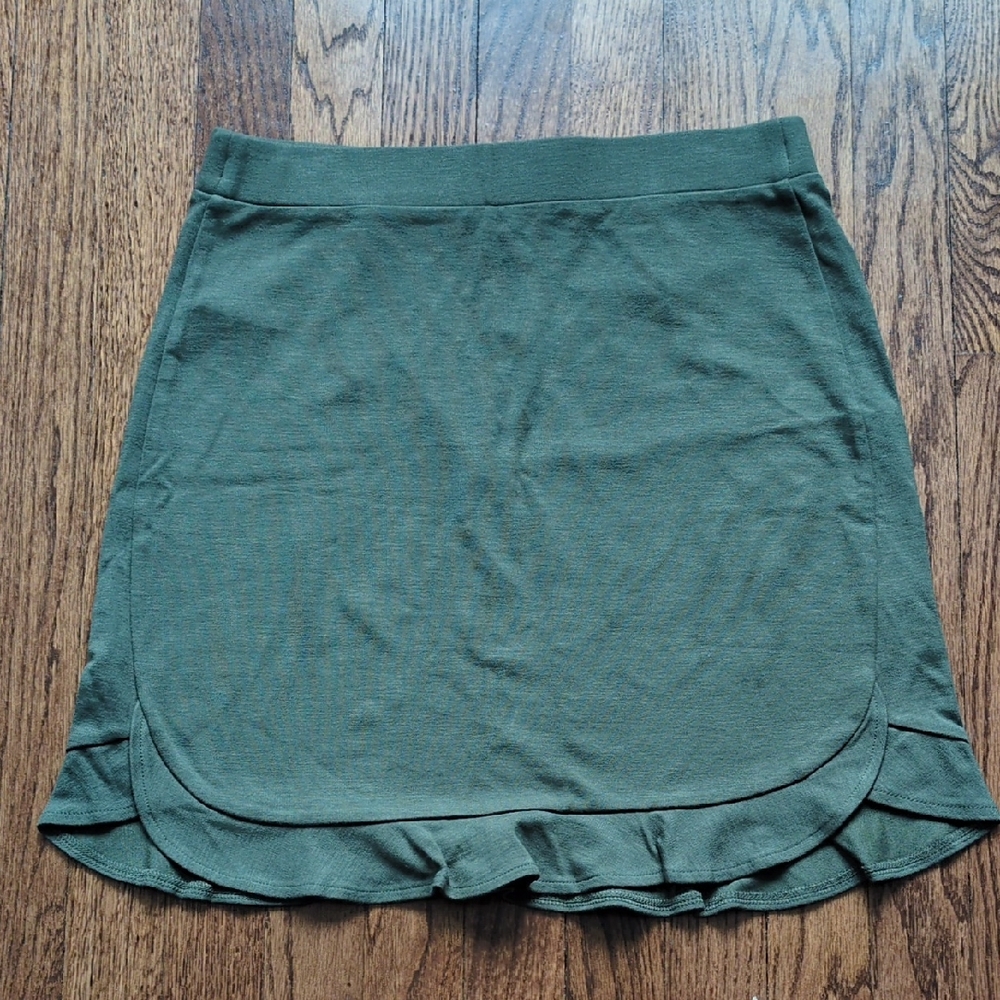 LOFT Green Elastic Waist Mini Skirt With Ruffle Hem